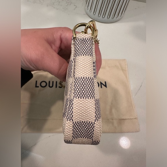 RARE Louis Vuitton Damier Azur Mini Pochette - Picture 8 of 17